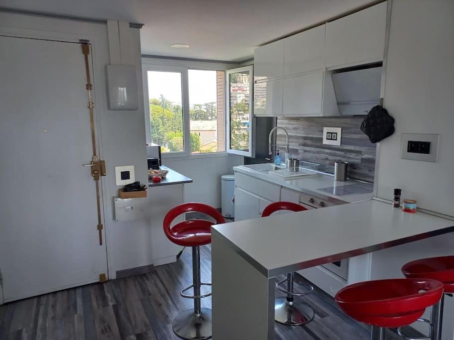 Appartement 3 chambres proche des plages Apartment in Nice