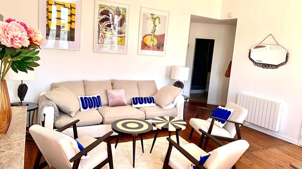 Exceptionnel Vieux Port 65m2 4-6 pers, wifi, patio Apartment in La Rochelle