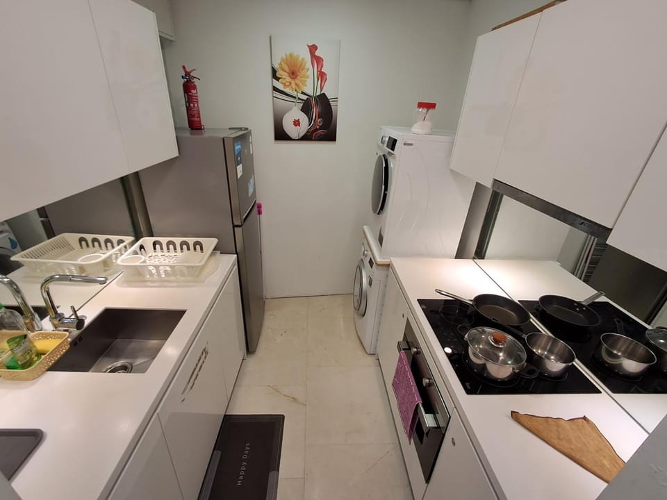 Kitchen or kitchenette, oven, stove