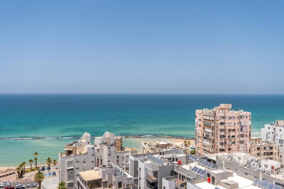 Full sea View 1BR in Bat Yam on the Beach Apartment in Center District