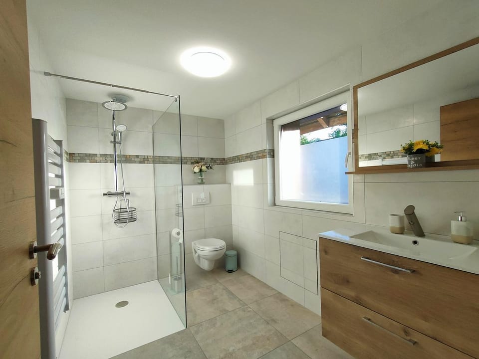 Shower, Toilet, Bathroom