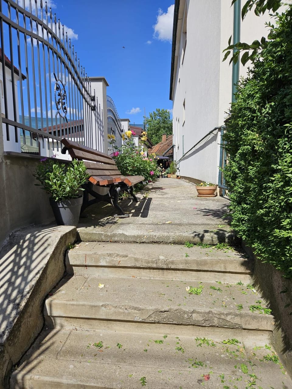 Property building, Facade/entrance