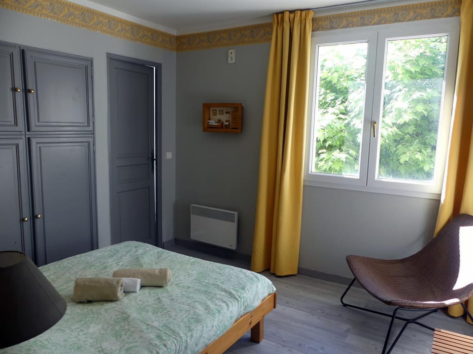 Bed, Photo of the whole room, Bedroom, towels, wardrobe
