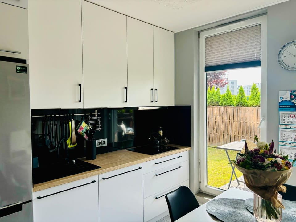 Kitchen or kitchenette, stove, kitchen