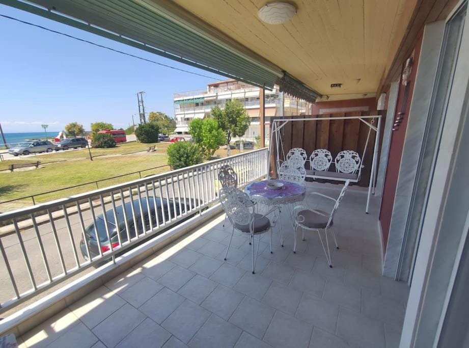 View (from property/room), Balcony/Terrace, Seating area, Dining area