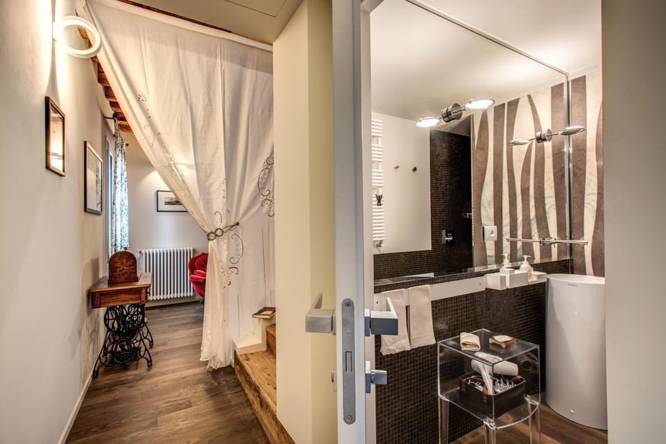Bathroom, Photo of the whole room