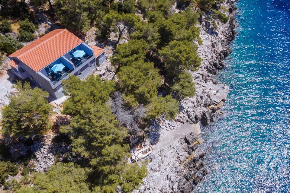 Property building, Natural landscape, Sea view