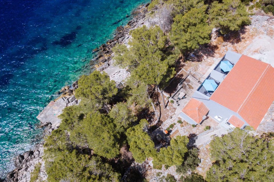 Property building, Natural landscape, Bird's eye view