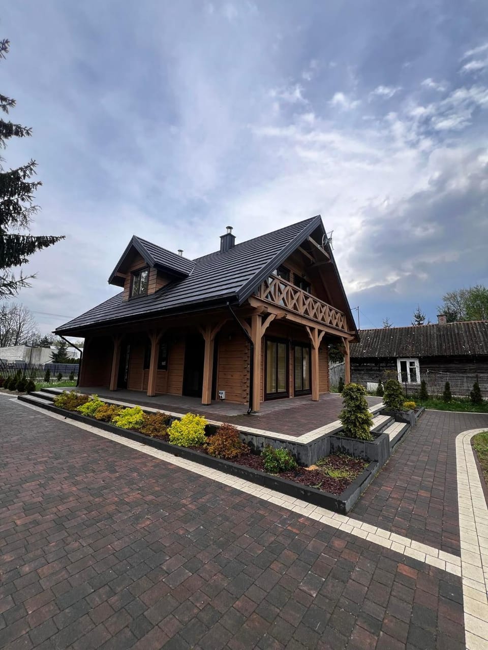 Property building, Garden