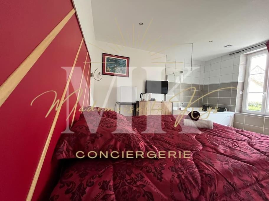 La Suite Love de l Écu Apartment in Bourgogne-Franche-Comté