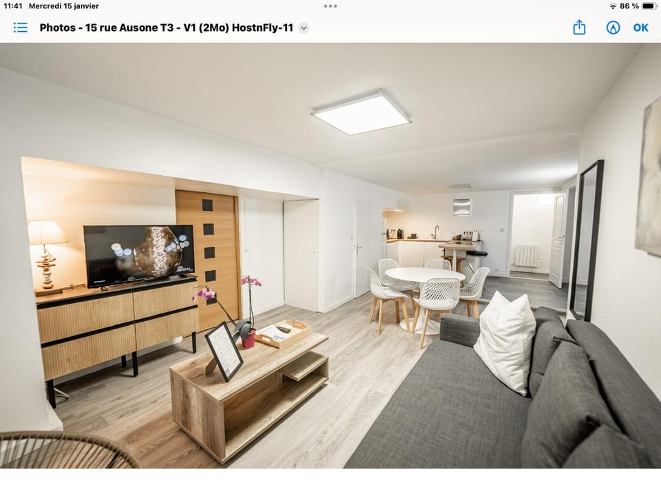 TV and multimedia, Living room, Seating area, Dining area