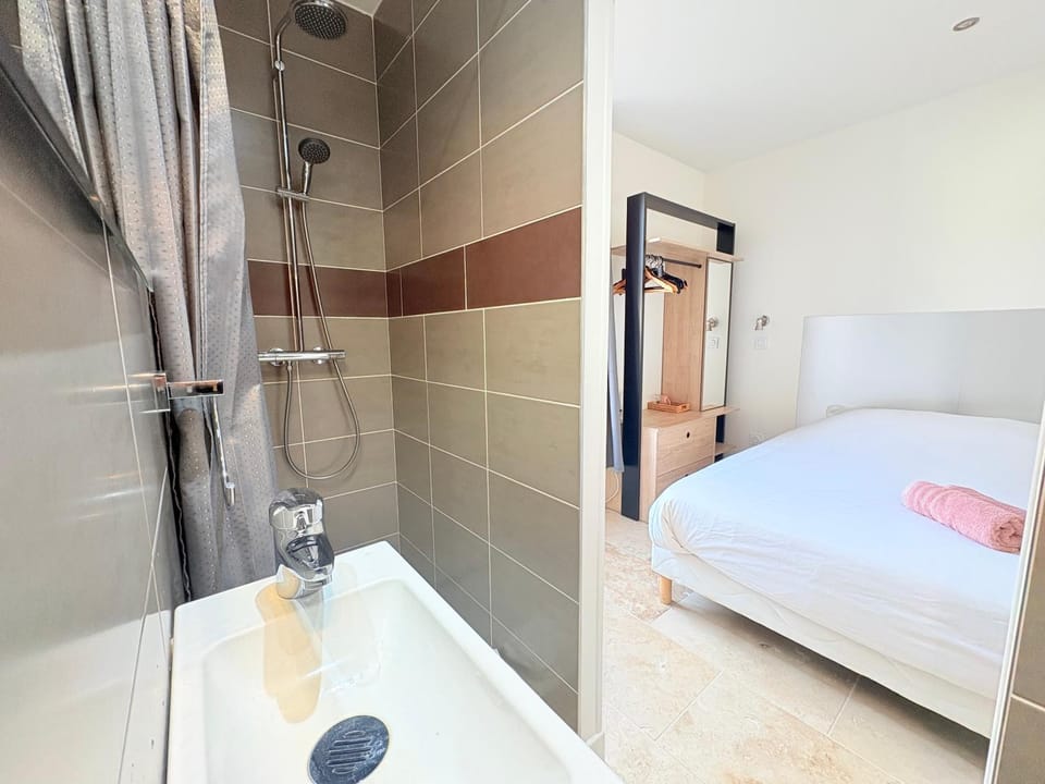 Le Cocon de l Écu Apartment in Île-de-France