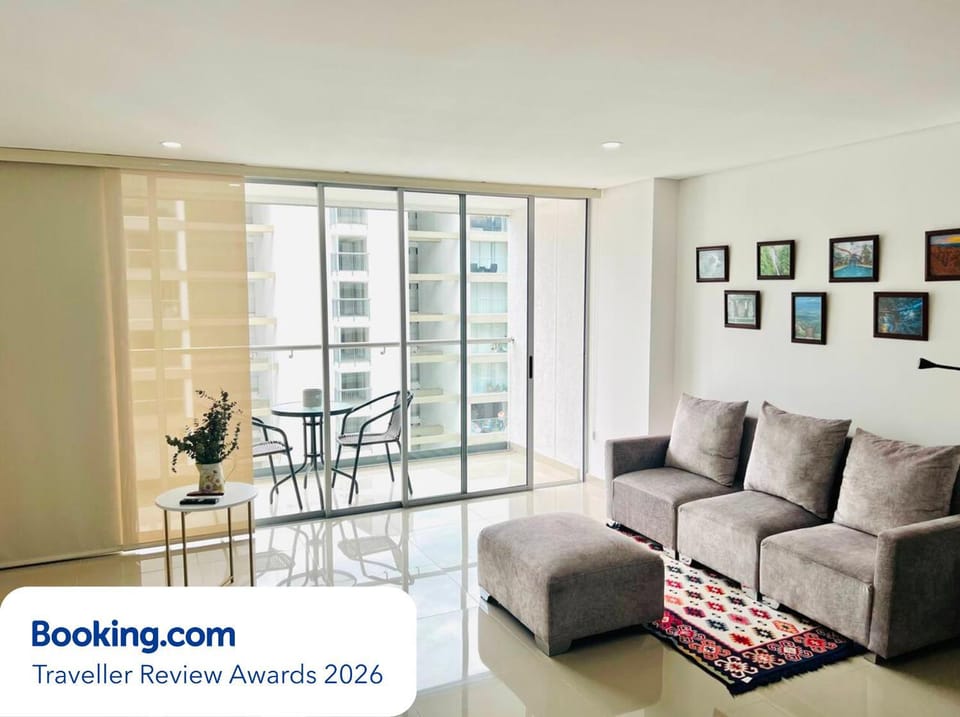 Apartamento Nuevo en el mejor club house de Neiva, a 5 minutos del aeropuerto y centro comercial Apartment in Neiva