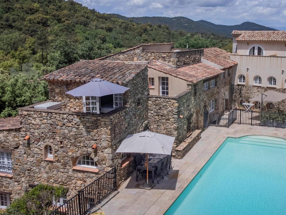 Property building, Summer