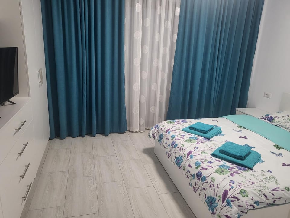 Apartament Alex, Dem Rădulescu Apartment in Romania