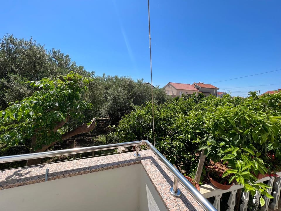 Lisica Apartment in Šibenik-Knin County, Croatia