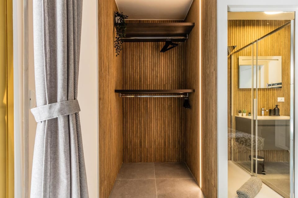 Shower, Bathroom, towels
