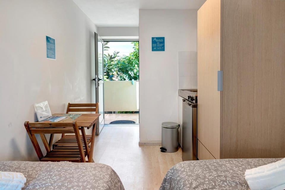 wardrobe, kitchen