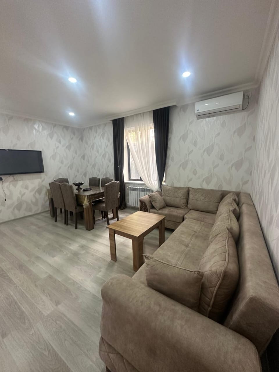TV and multimedia, Living room, Seating area