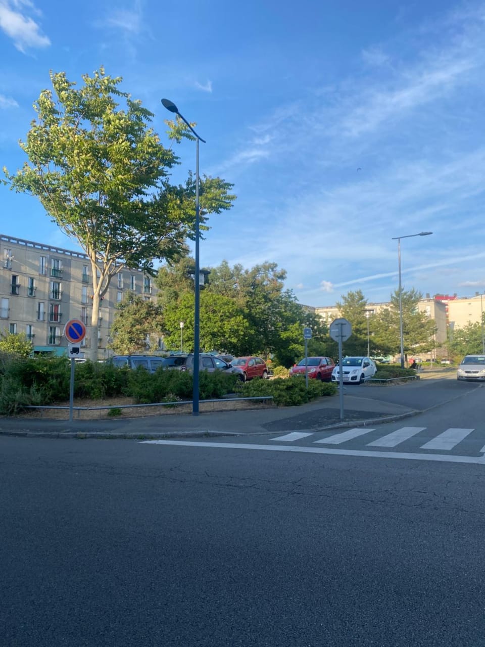Chambre double 10 min du circuit Vacation rental in Le Mans