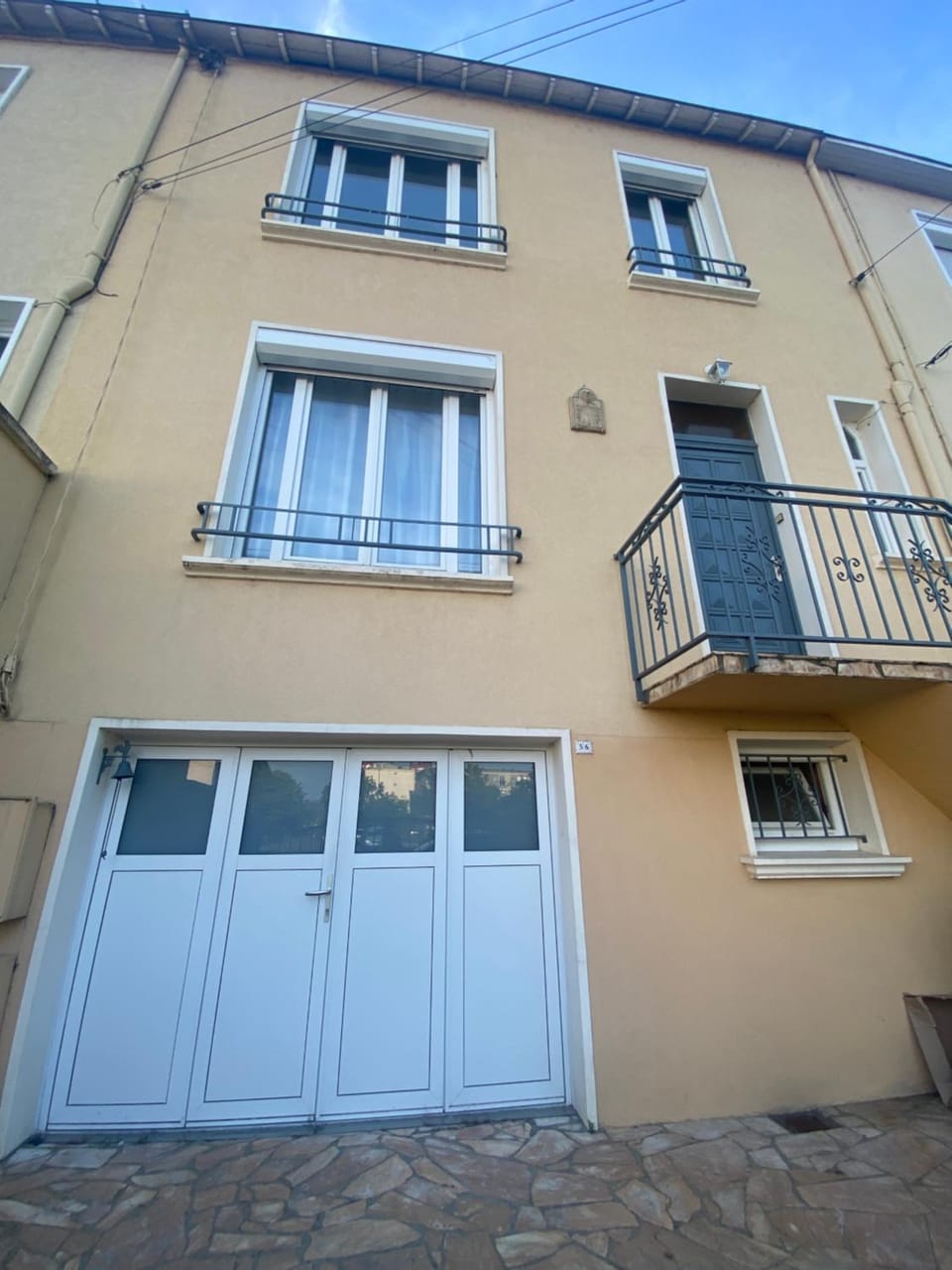 Chambre double 10 min du circuit Vacation rental in Le Mans