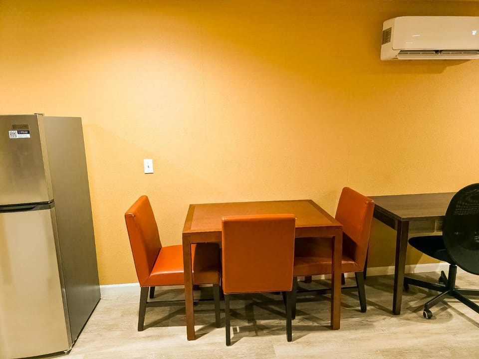 Far West Cabin-Tiny Homes Rental Cabin in Forks