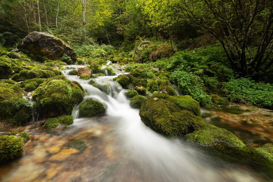 Nearby landmark, Natural landscape