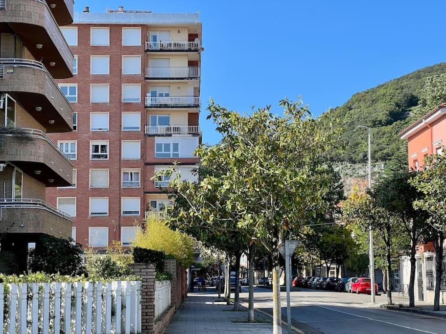 Estiloso apartamento junto al mar Apartment in Santoña