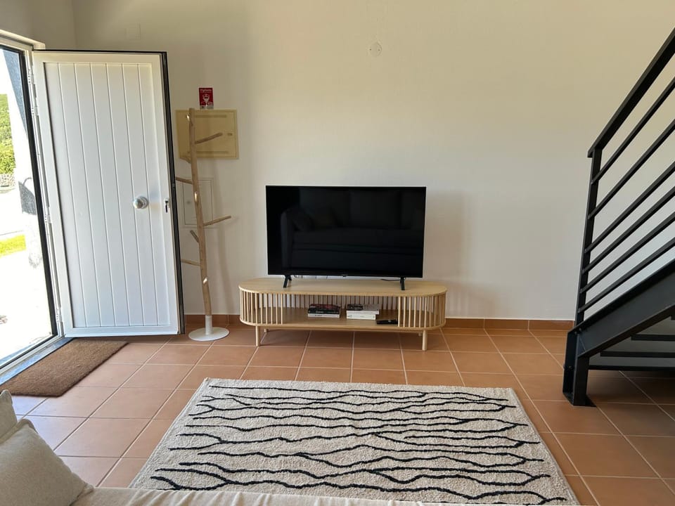 TV and multimedia, Seating area