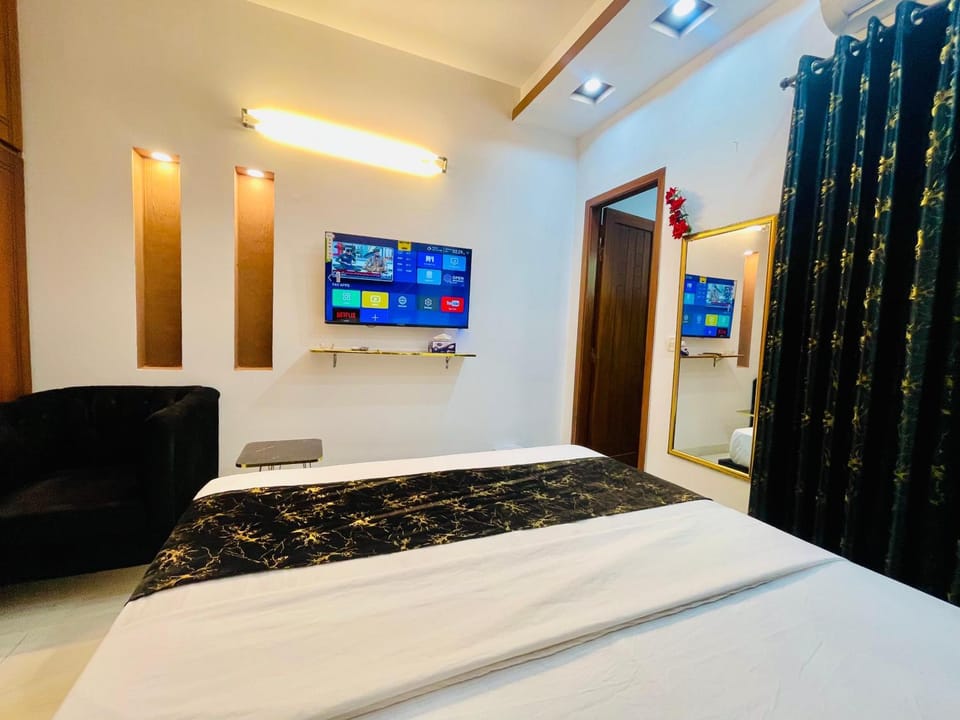 Lahore Guest House 4'9 Bed and Breakfast in Lahore