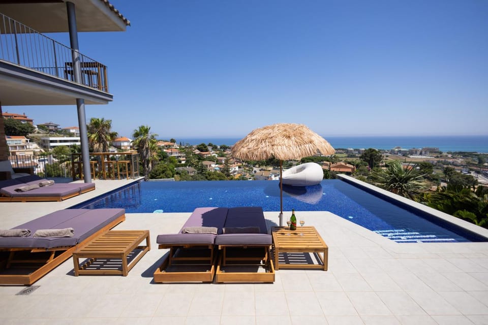 Day, View (from property/room), Balcony/Terrace, Balcony/Terrace, Pool view, Sea view, Swimming pool, sunbed