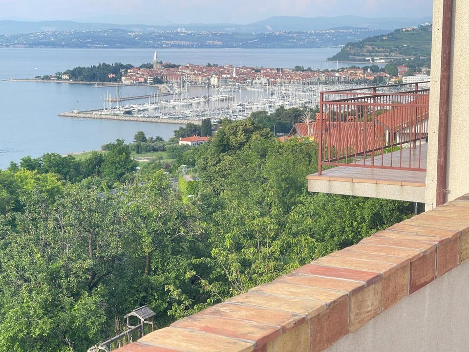 IzolaSky Apartment in Slovenia