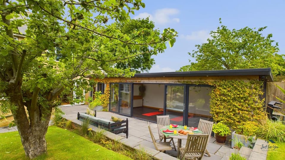 Patio, Garden, Garden view