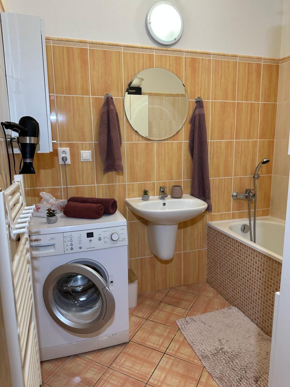 Cozy Apartment with nice balcony seating, 9th floor, parking Apartment in Bratislava