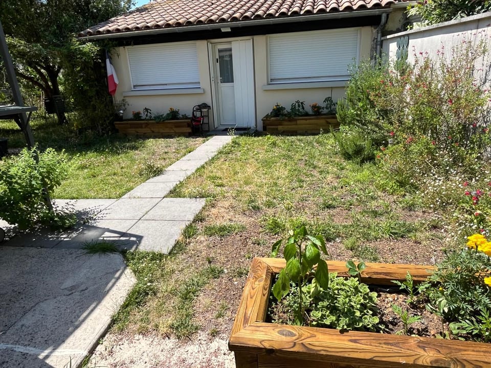 Property building, Garden
