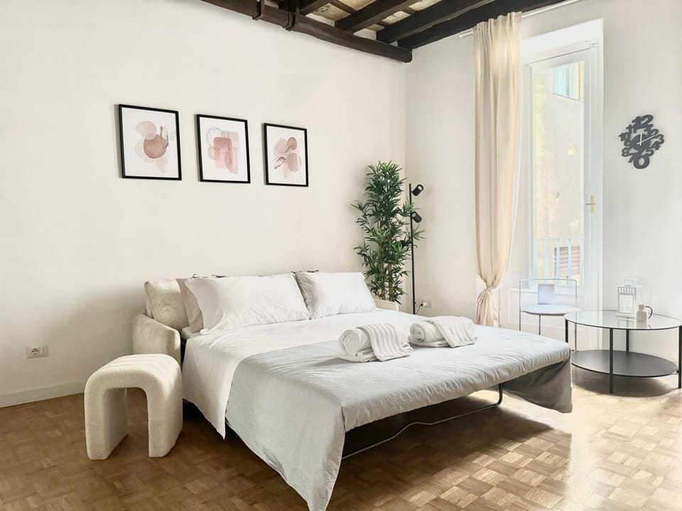 Bed, Living room