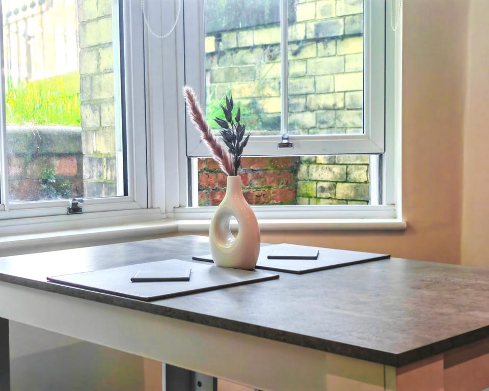 Cosy York Hideaway 7mins walk to York Historical Centre Apartment in York