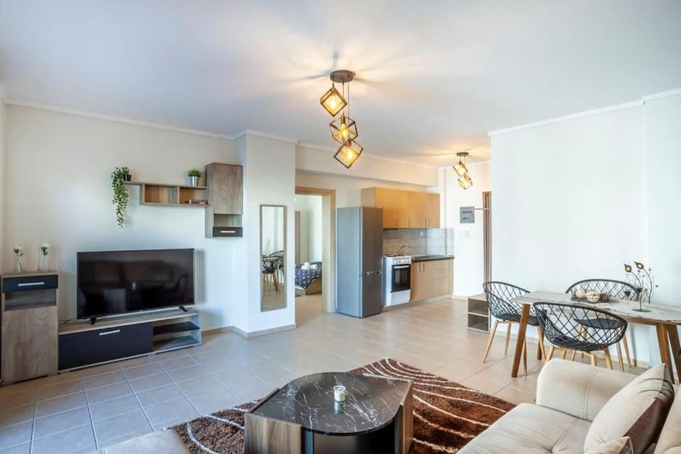 Railway Area Apt Thessaloniki Center 4p Apartment in Thessaloniki