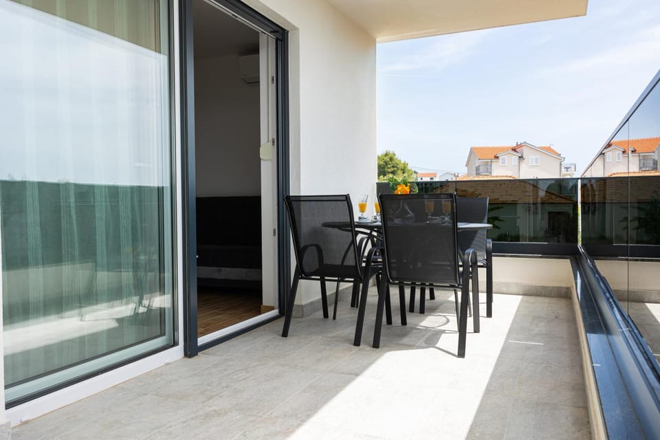 Day, View (from property/room), Balcony/Terrace, Seating area