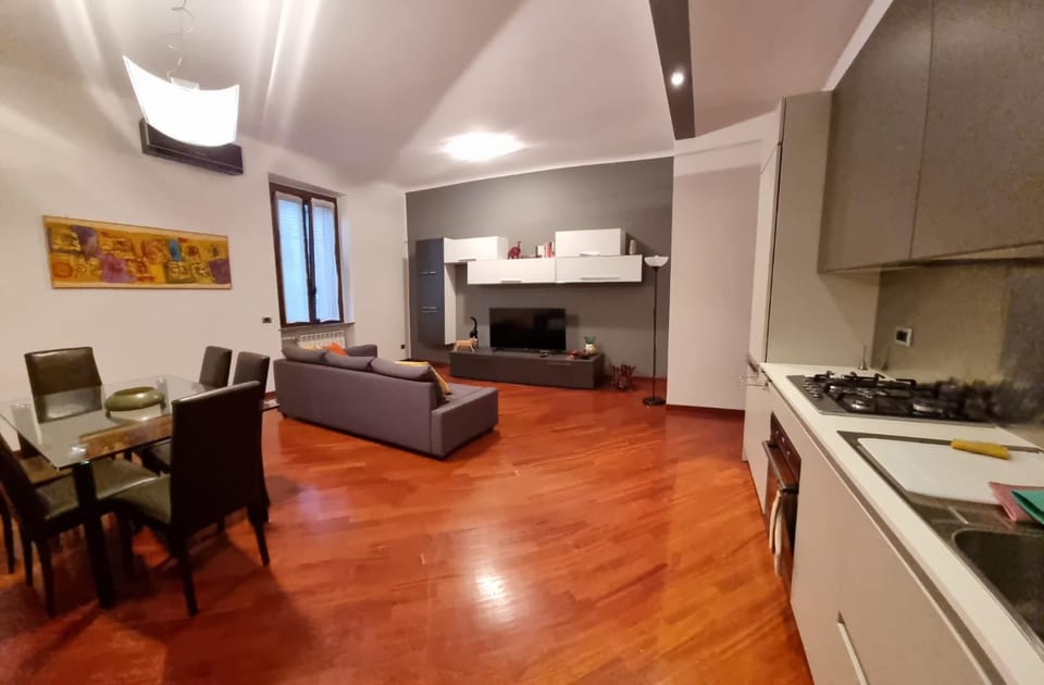 Kitchen or kitchenette, Living room, Dining area