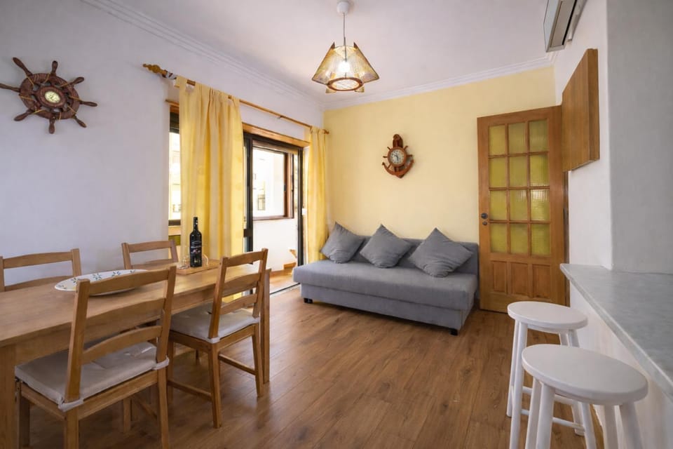 Cozy apartment near the beach in Costa de Caparica Apartment in Costa da Caparica