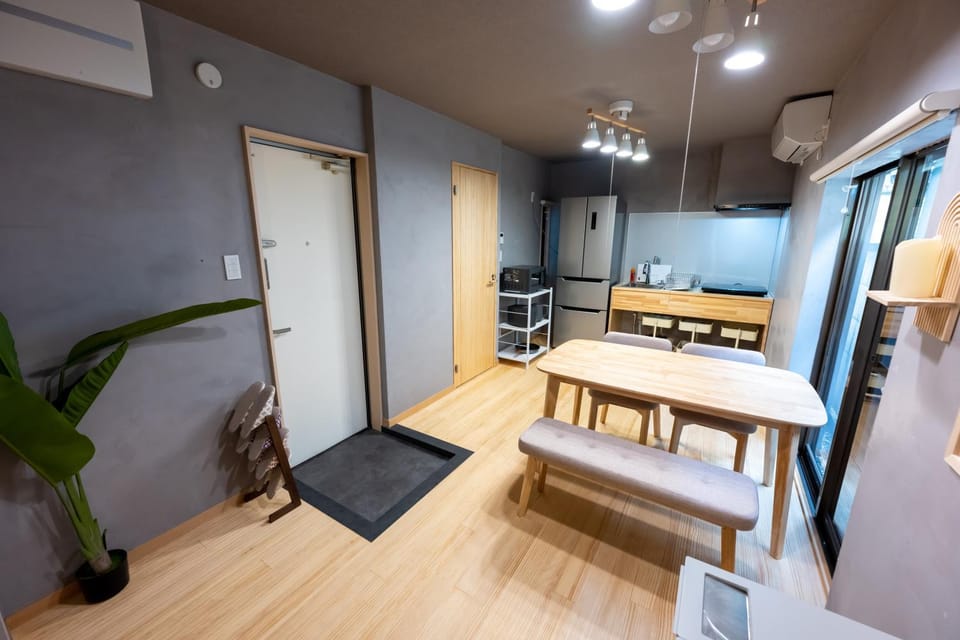 Living room, Dining area