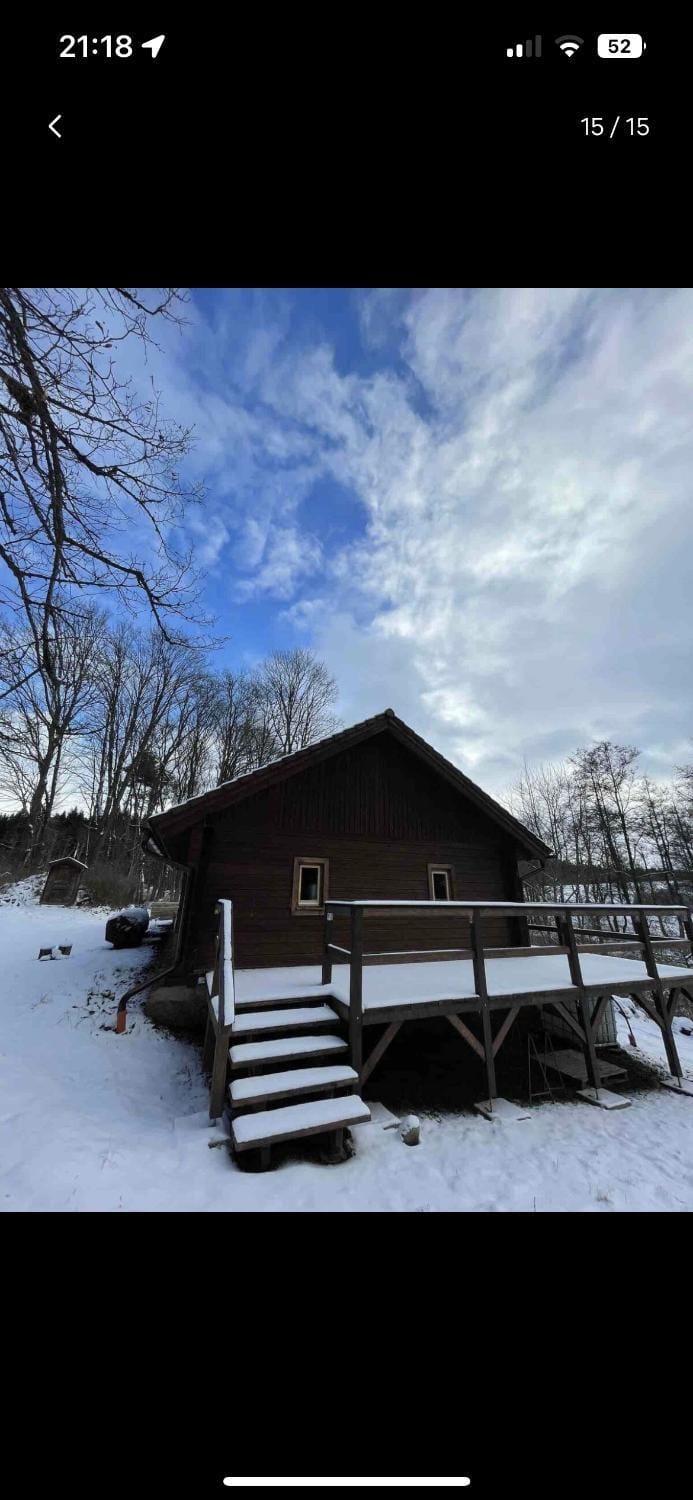 Glamping Off-Grid Karlovy Vary House in Czechia
