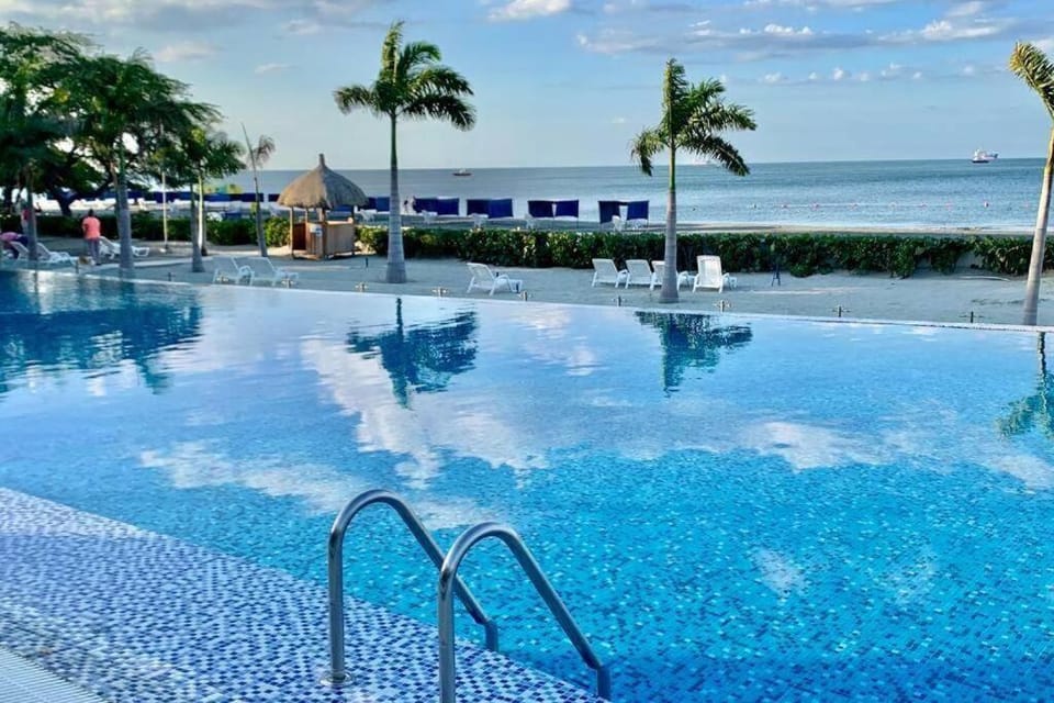 Swimming pool, Swimming pool