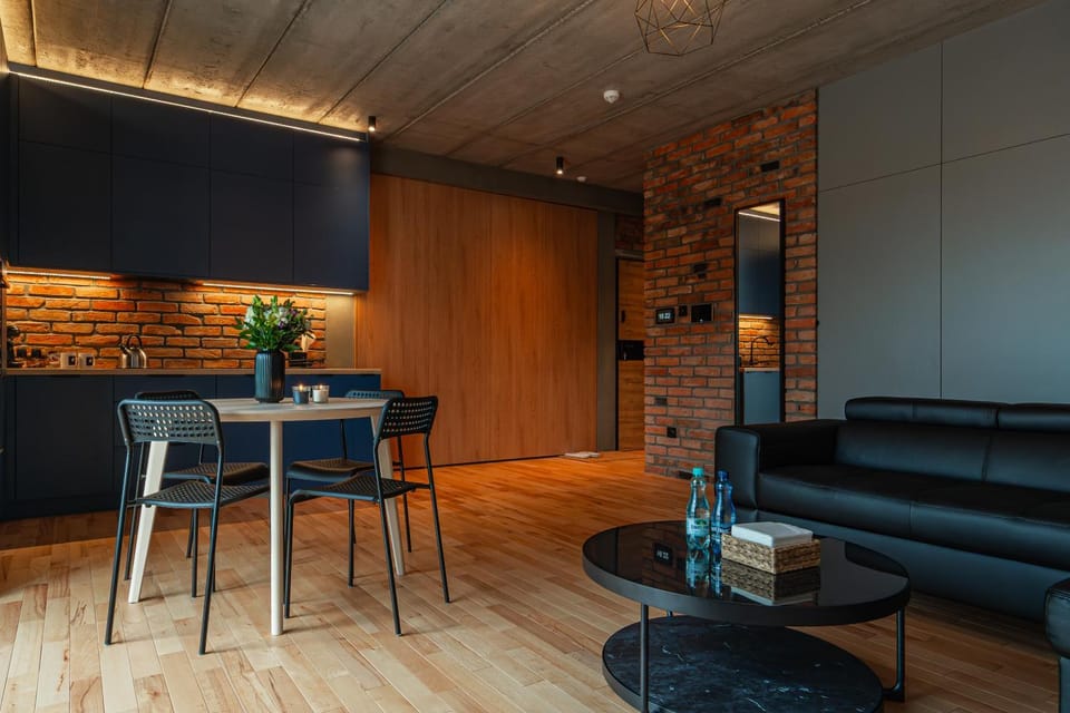 Seating area, Dining area
