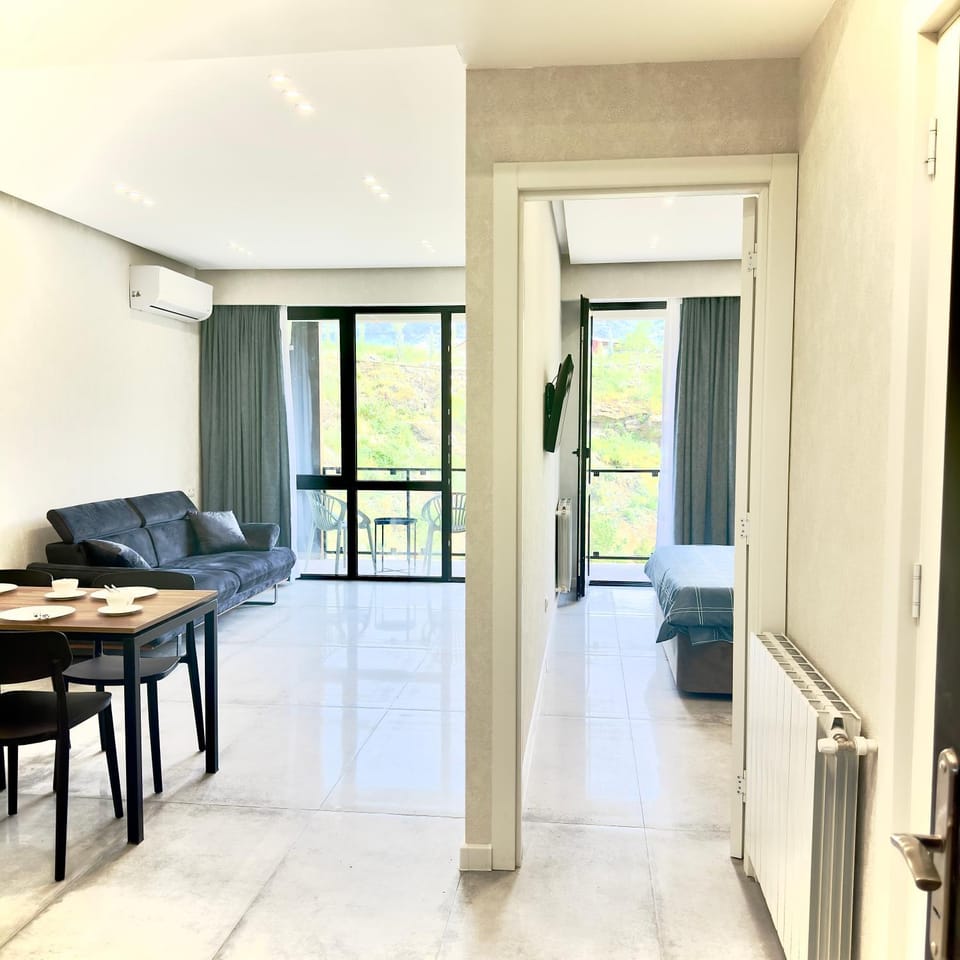 View (from property/room), Balcony/Terrace, Living room, Seating area, Dining area