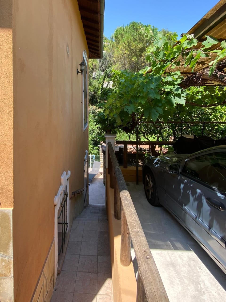 Villa Serenice - F2 au calme, climatisé, WIFI et parking gratuit House in Nice