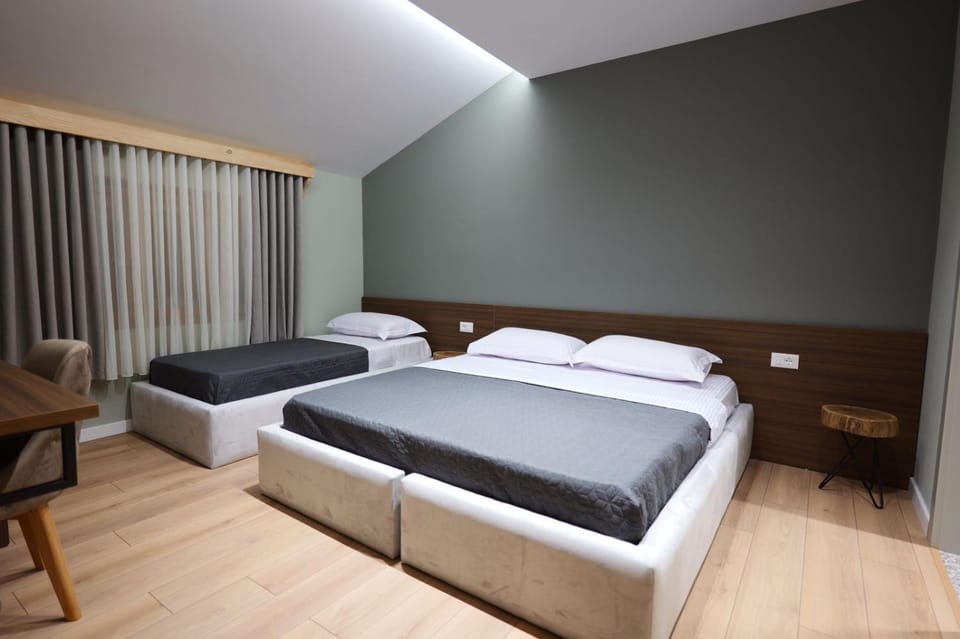 Photo of the whole room, Bedroom