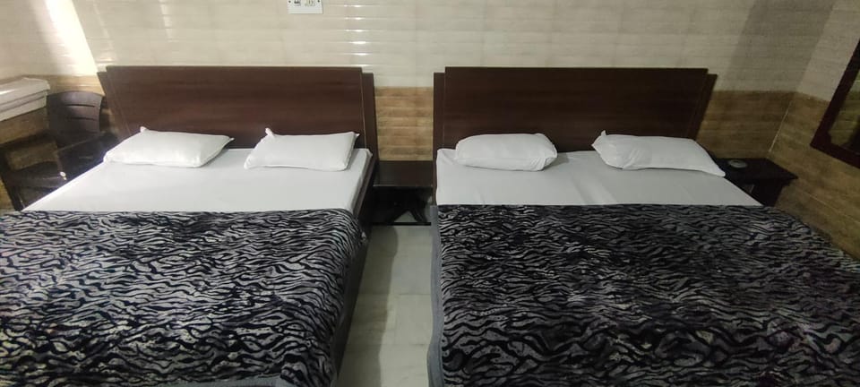 hotel sunny international Hotel in Punjab