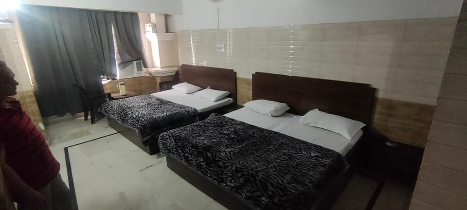 hotel sunny international Hotel in Punjab